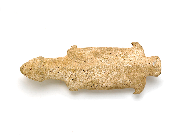 Whalebone lizardshaped amulet, Wainui on the East Coast, Museum of New Zealand Te Papa Tongarewa, ME000643 (page 30).